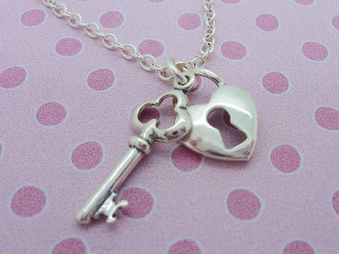 Sterling Silver Girls 'key To My Heart' Necklace Pendant 925 Jewelry Love Child Daughter Birthday Flower Girl Princess